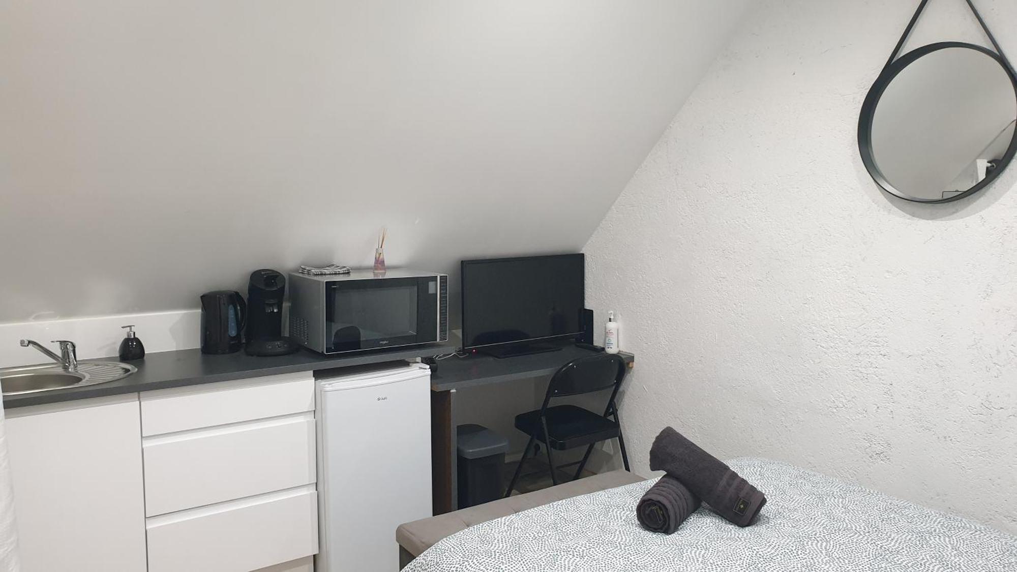 Au 36, Les Apparts Hotel Joigny Zewnętrze zdjęcie