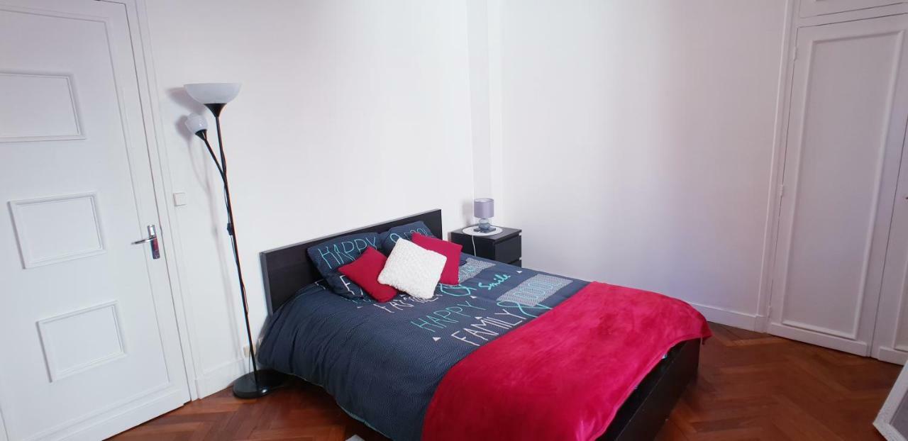 Au 36, Les Apparts Hotel Joigny Zewnętrze zdjęcie