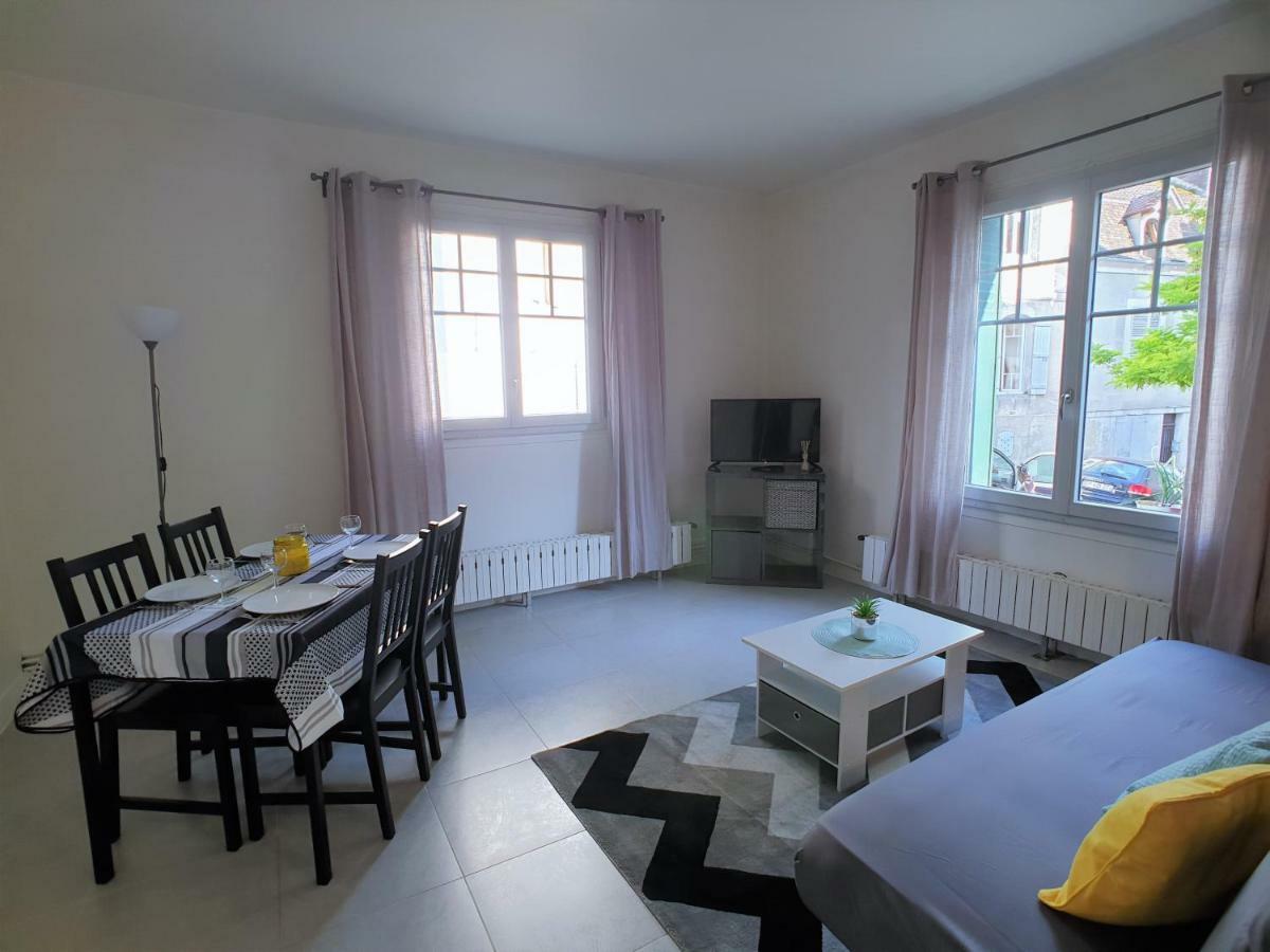 Au 36, Les Apparts Hotel Joigny Zewnętrze zdjęcie